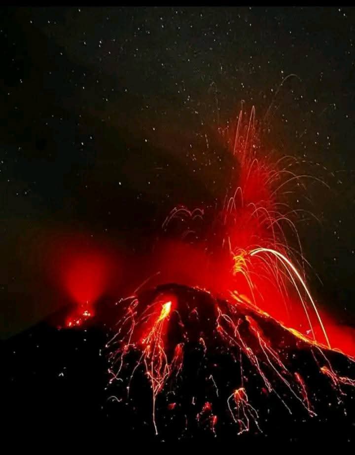 Ile Lewotolok Volcano